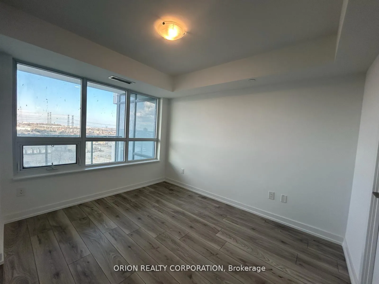 Photo 12 of Unit 811, 1455 Celebration Drive, Pickering, Bay Ridges — HOMEH