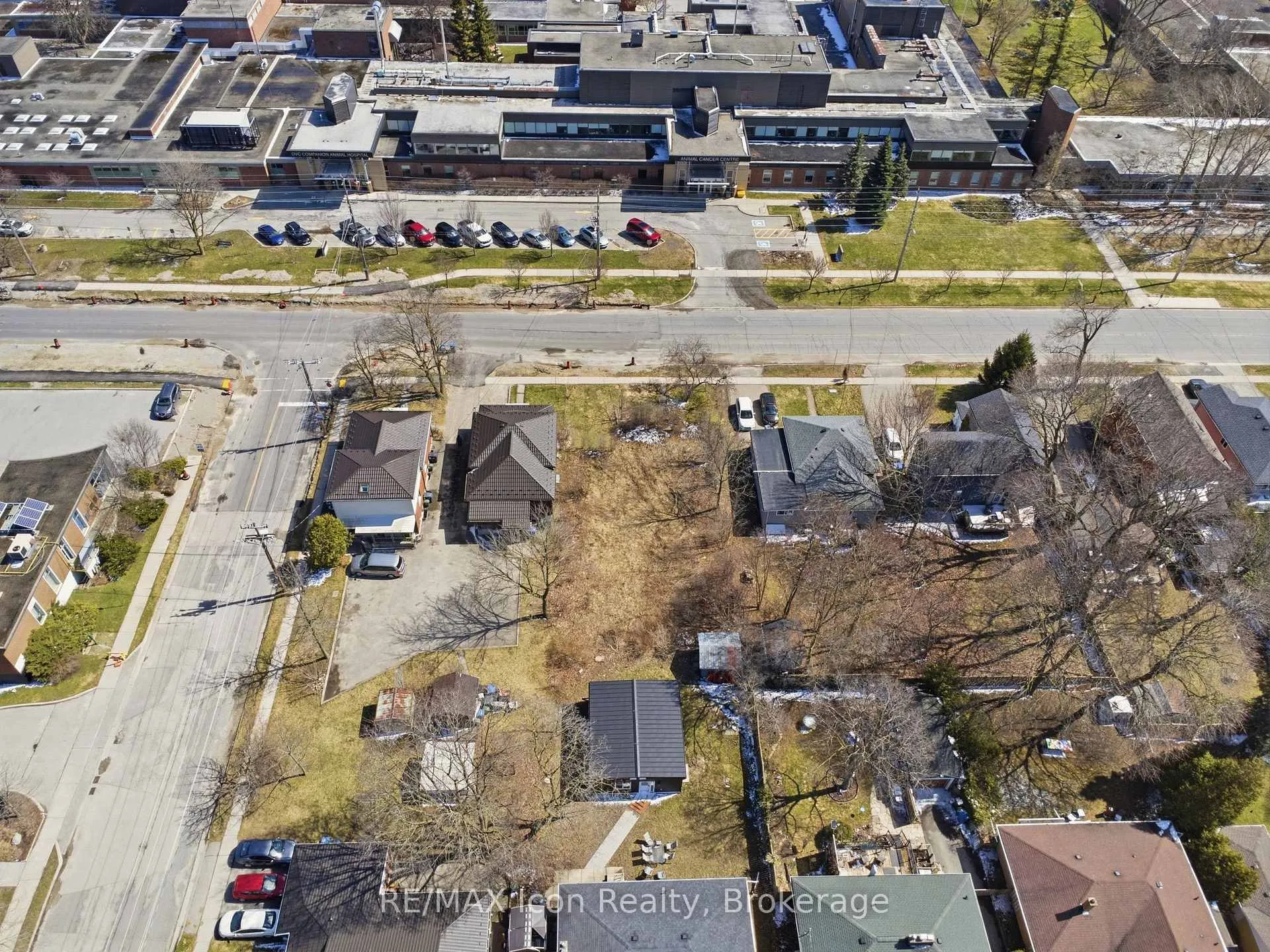 Photo 12 of 33 College Avenue W, Guelph, Dovercliffe Park/Old University — HOMEH