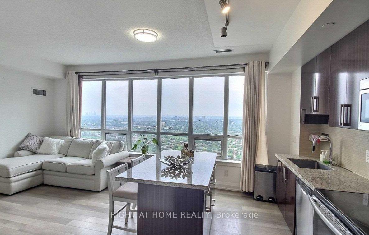 Photo 2 of Unit Lph308, 7161 Yonge Street, Markham, Thornhill — HOMEH
