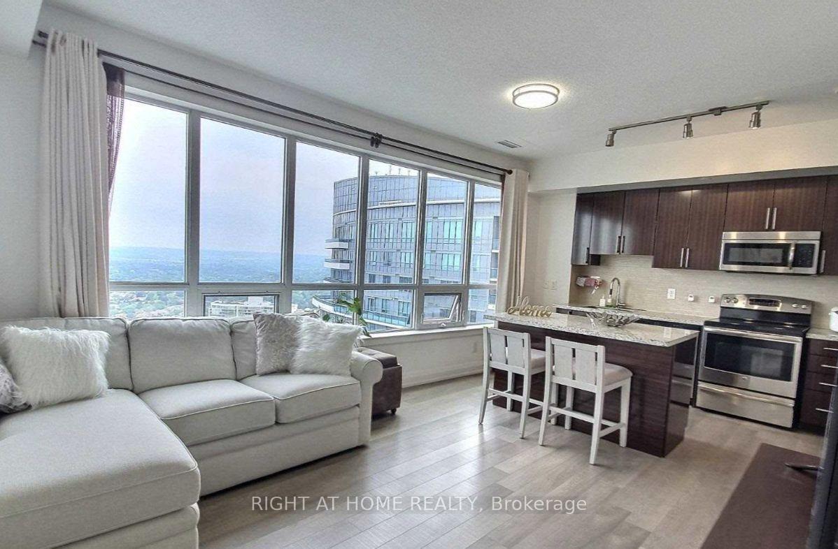 Photo 4 of Unit Lph308, 7161 Yonge Street, Markham, Thornhill — HOMEH
