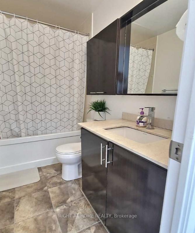 Photo 8 of Unit Lph308, 7161 Yonge Street, Markham, Thornhill — HOMEH