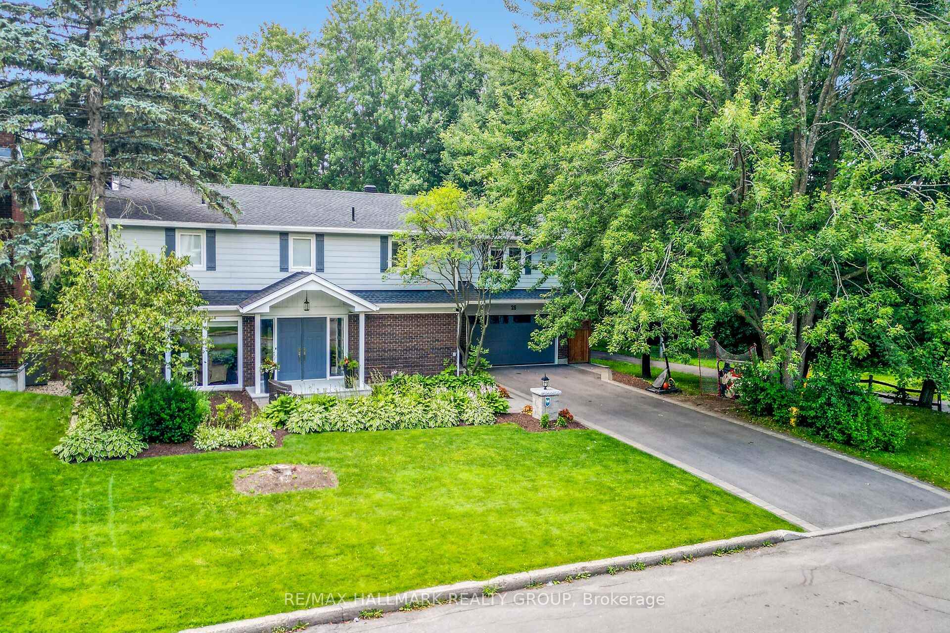 Photo 1 of 26 Leaver Avenue, Ottawa, City View/Skyline/Fisher Heights/Parkwood Hills — HOMEH