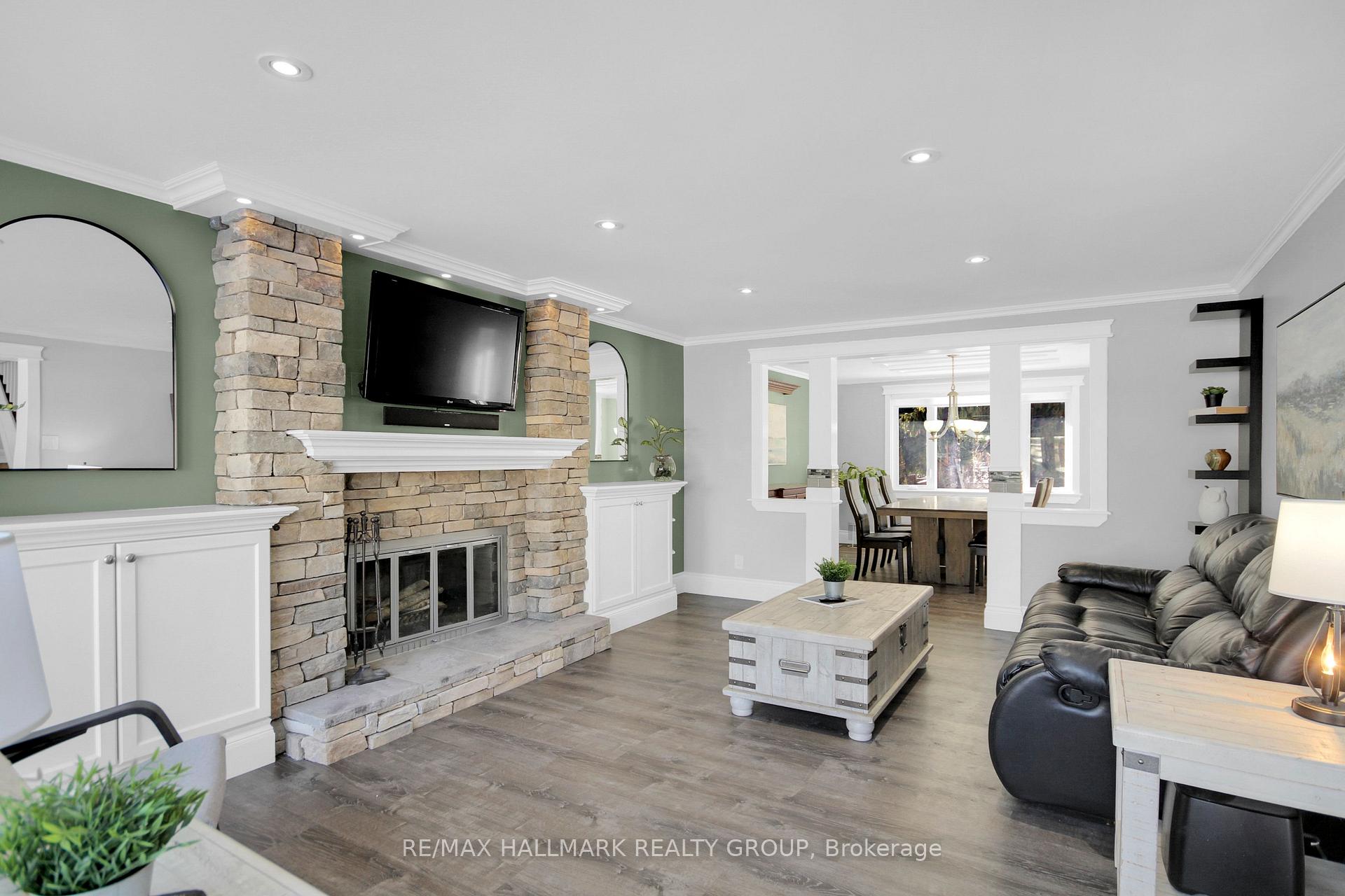 Photo 10 of 26 Leaver Avenue, Ottawa, City View/Skyline/Fisher Heights/Parkwood Hills — HOMEH