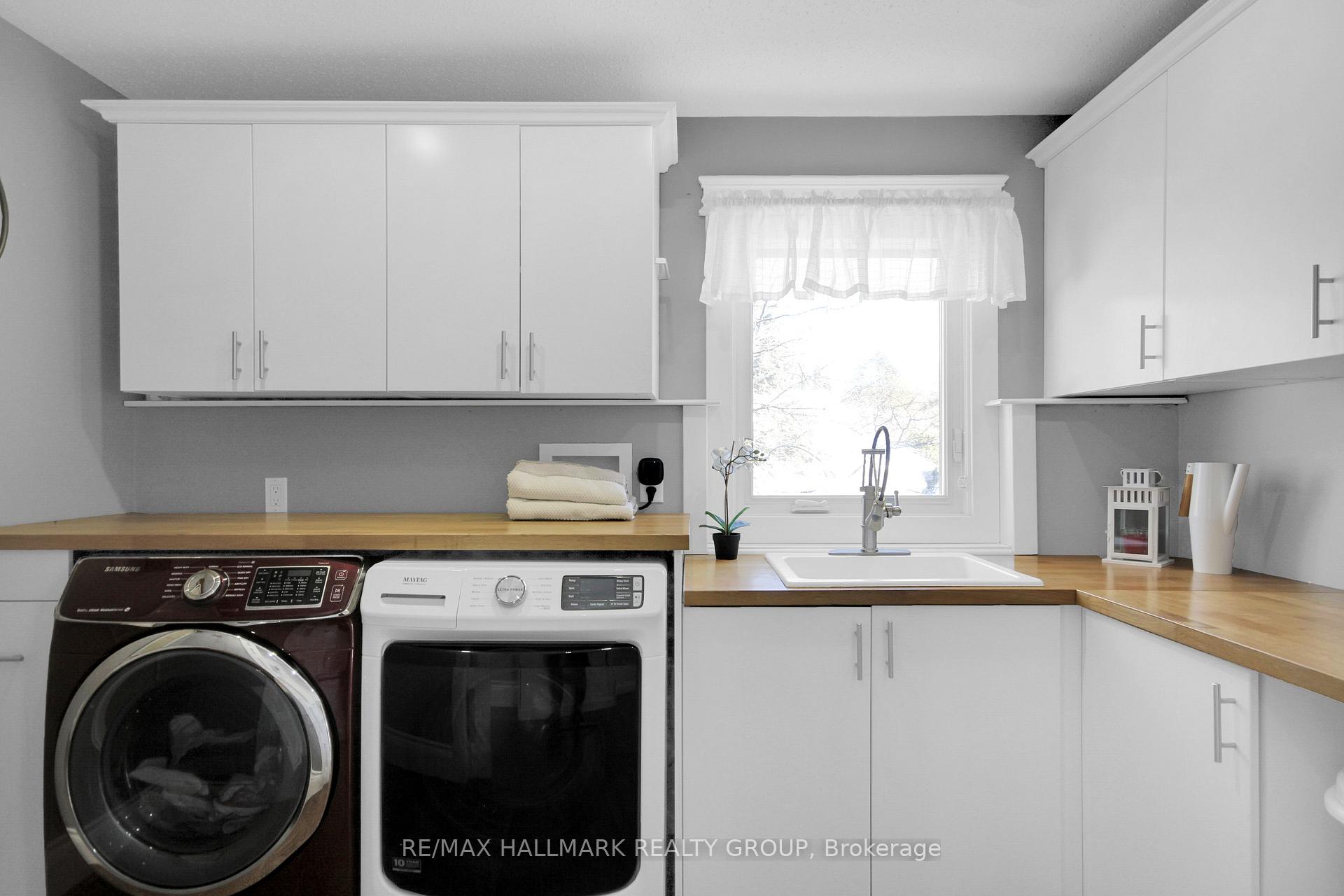 Photo 22 of 26 Leaver Avenue, Ottawa, City View/Skyline/Fisher Heights/Parkwood Hills — HOMEH