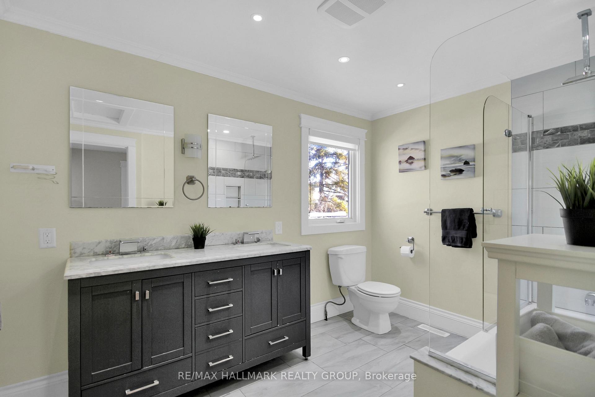Photo 28 of 26 Leaver Avenue, Ottawa, City View/Skyline/Fisher Heights/Parkwood Hills — HOMEH