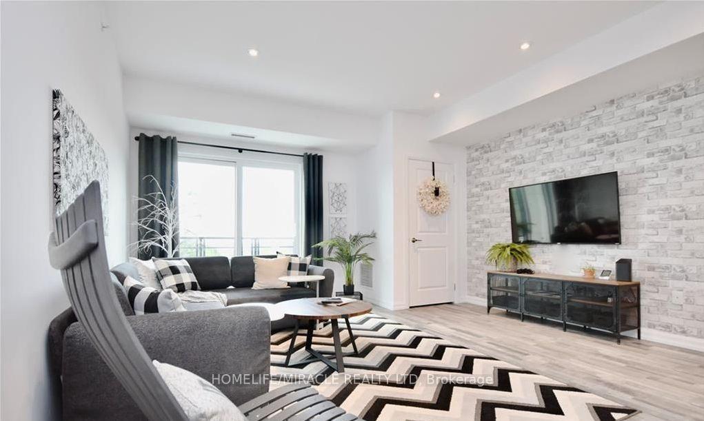 Photo 24 of Unit 612, 302 Essa Road, Barrie, 400 West — HOMEH