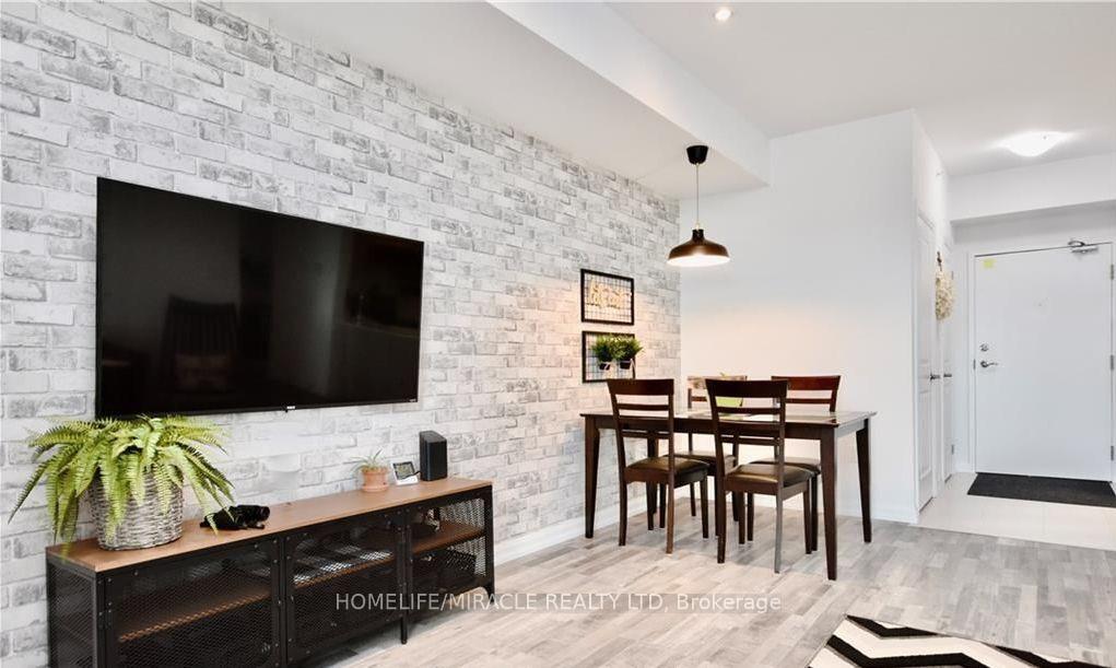 Photo 27 of Unit 612, 302 Essa Road, Barrie, 400 West — HOMEH