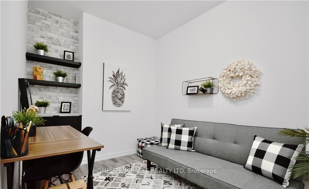 Photo 15 of Unit 612, 302 Essa Road, Barrie, 400 West — HOMEH