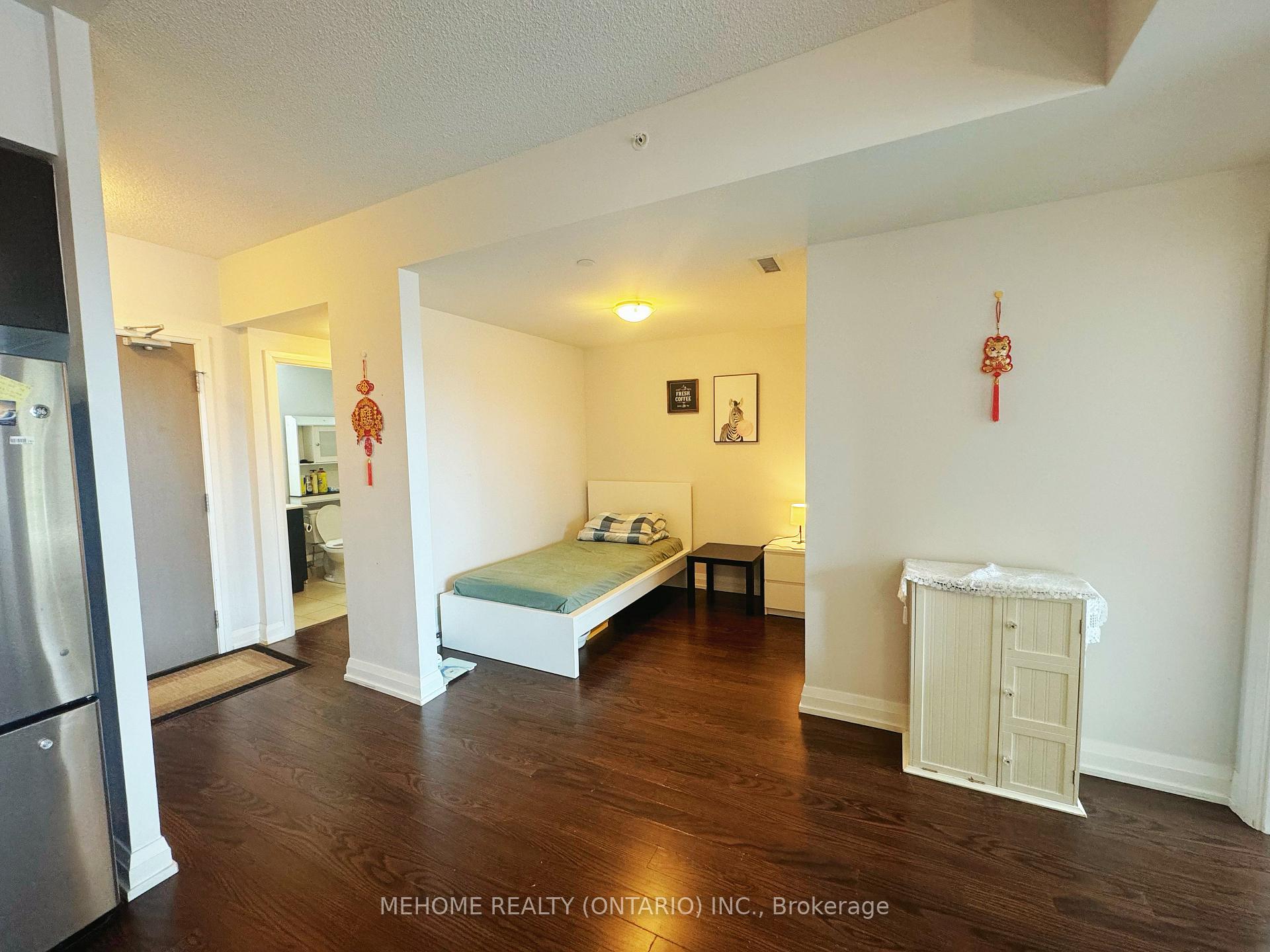Photo 6 of Unit 201, 7167 Yonge Street, Markham, Grandview — HOMEH