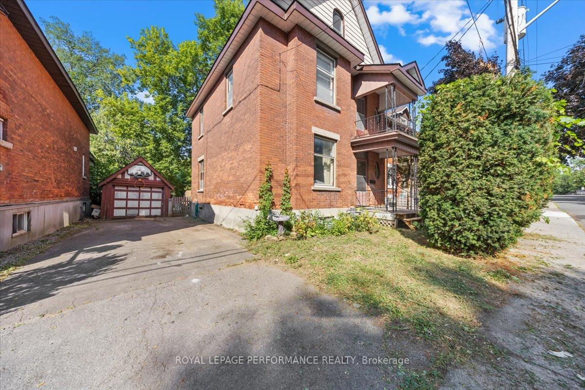 Photo 2 of 46 Leonard Avenue, Ottawa, Old Ottawa South — HOMEH