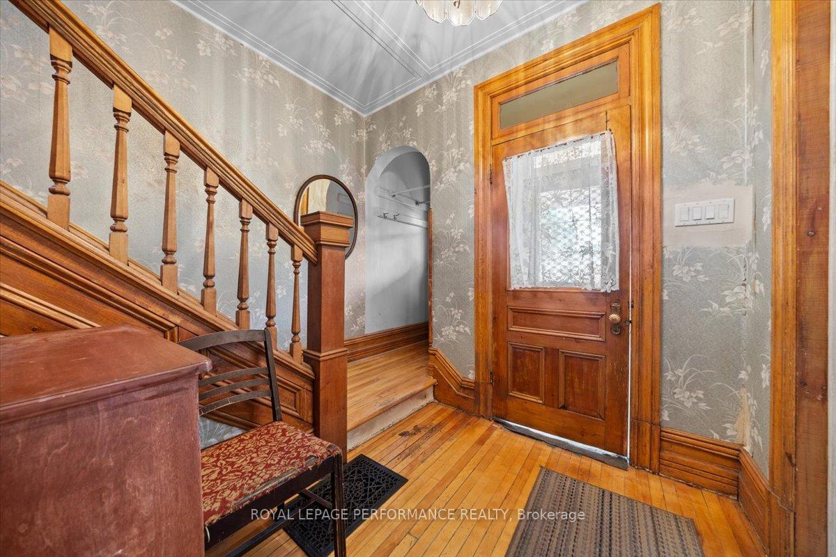 Photo 4 of 46 Leonard Avenue, Ottawa, Old Ottawa South — HOMEH