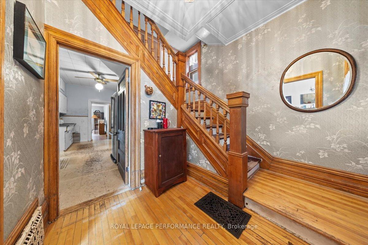 Photo 5 of 46 Leonard Avenue, Ottawa, Old Ottawa South — HOMEH