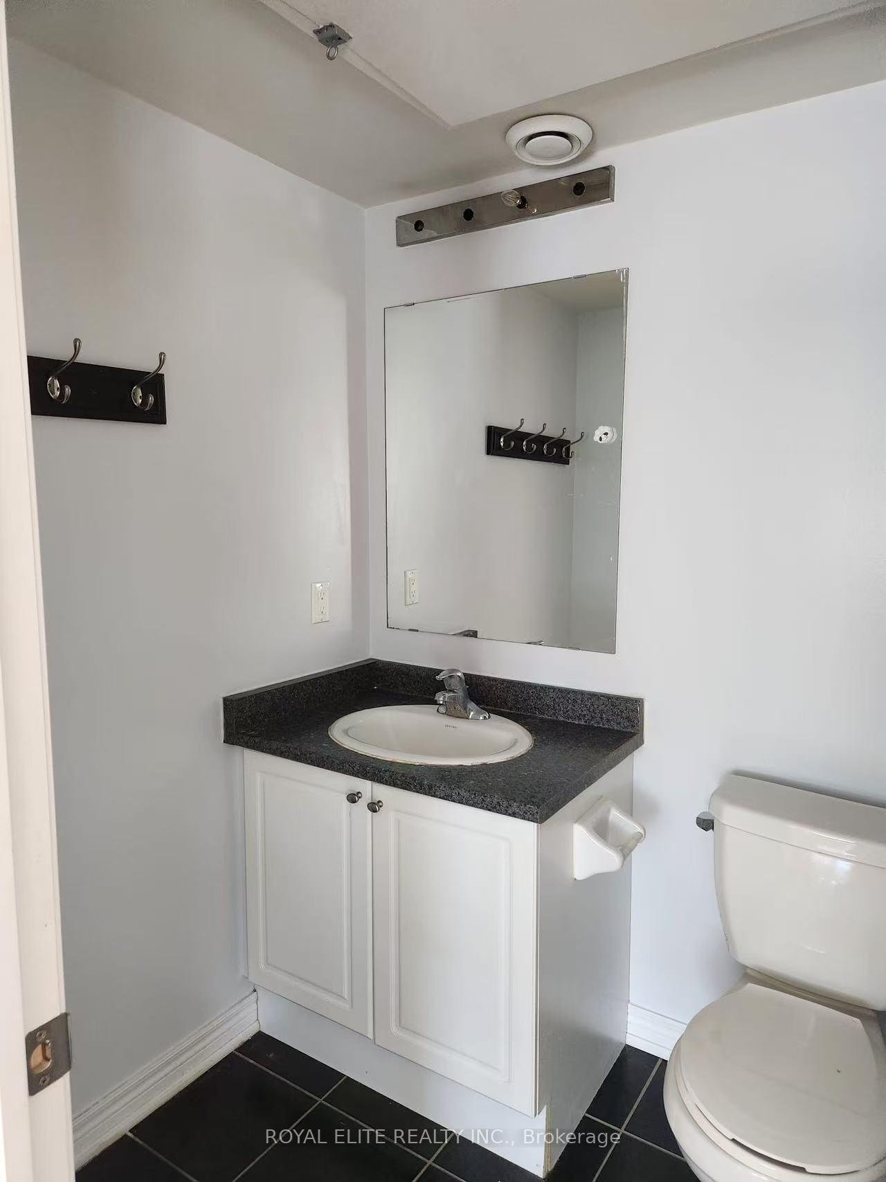 Photo 3 of 273 Aldergrove Drive, Markham, Milliken Mills East — HOMEH