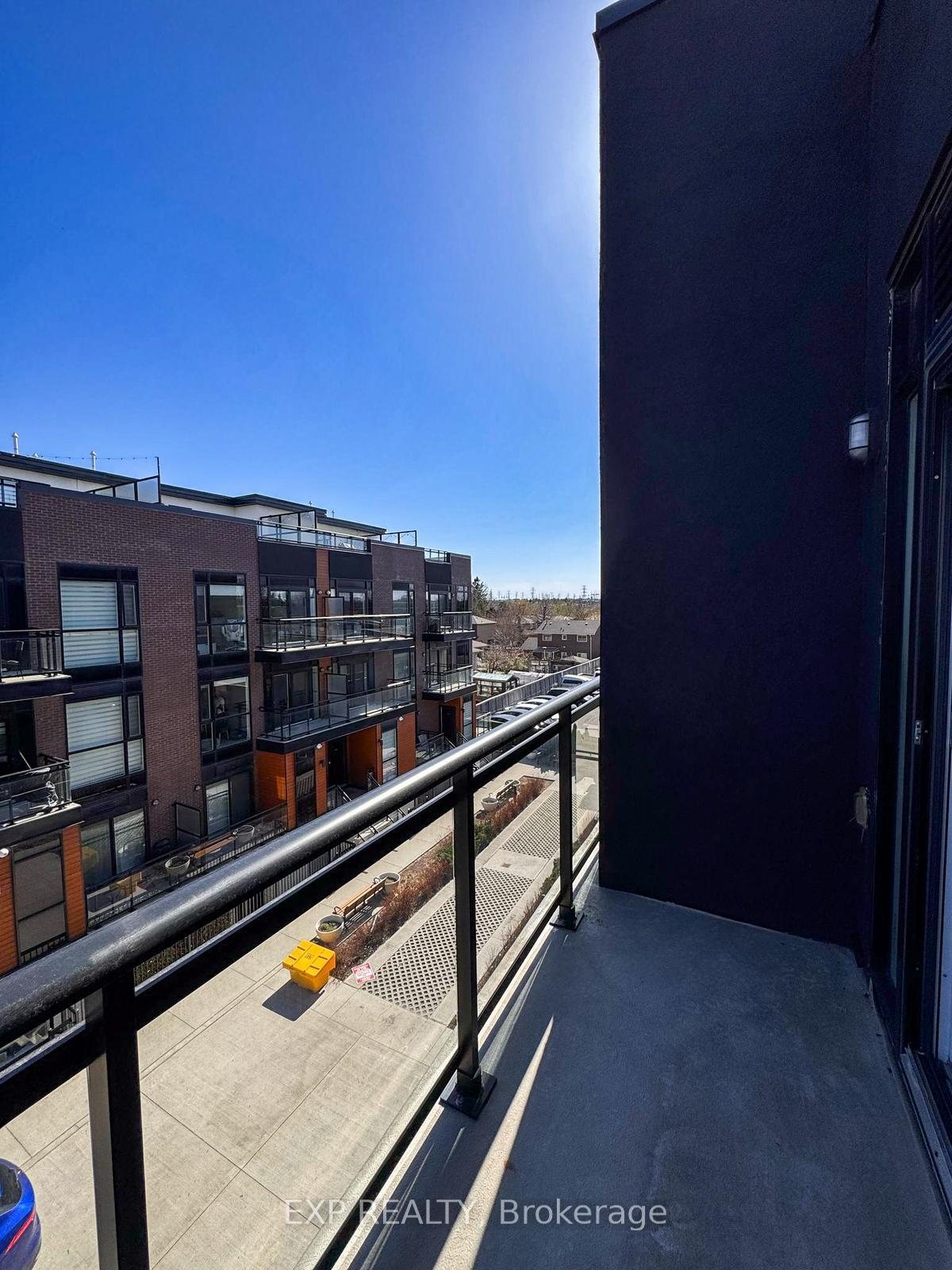 Photo 13 of Unit 903A, 5309 Highway 7, Vaughan, Vaughan Grove — HOMEH