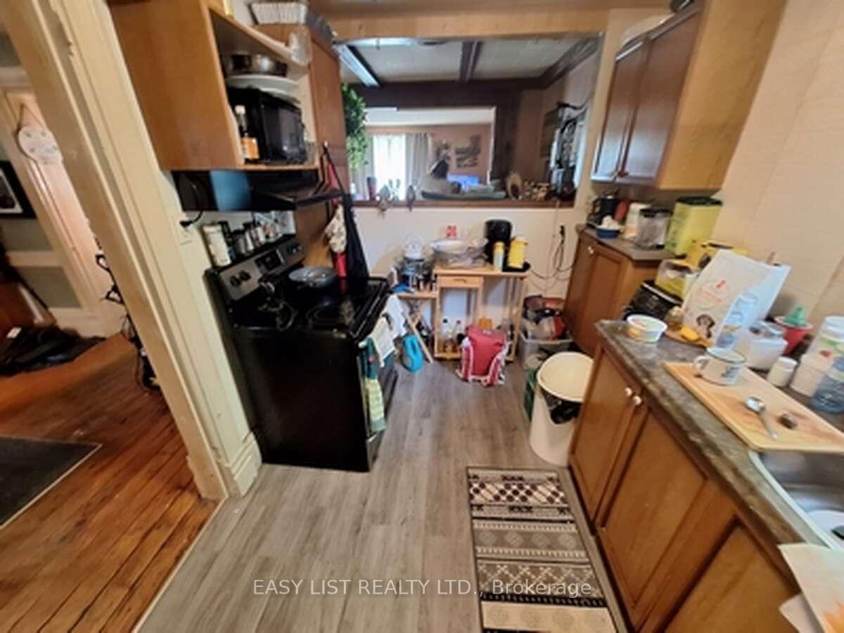 Photo 5 of 311 Simcoe Street, Brock, Beaverton — HOMEH