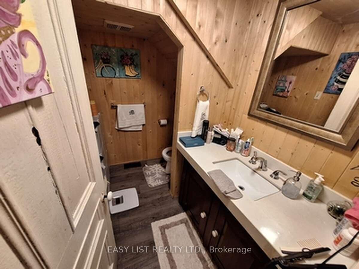 Photo 15 of 311 Simcoe Street, Brock, Beaverton — HOMEH
