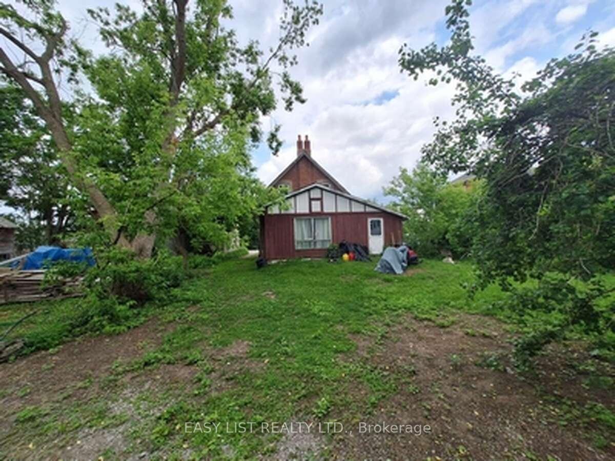 Photo 24 of 311 Simcoe Street, Brock, Beaverton — HOMEH
