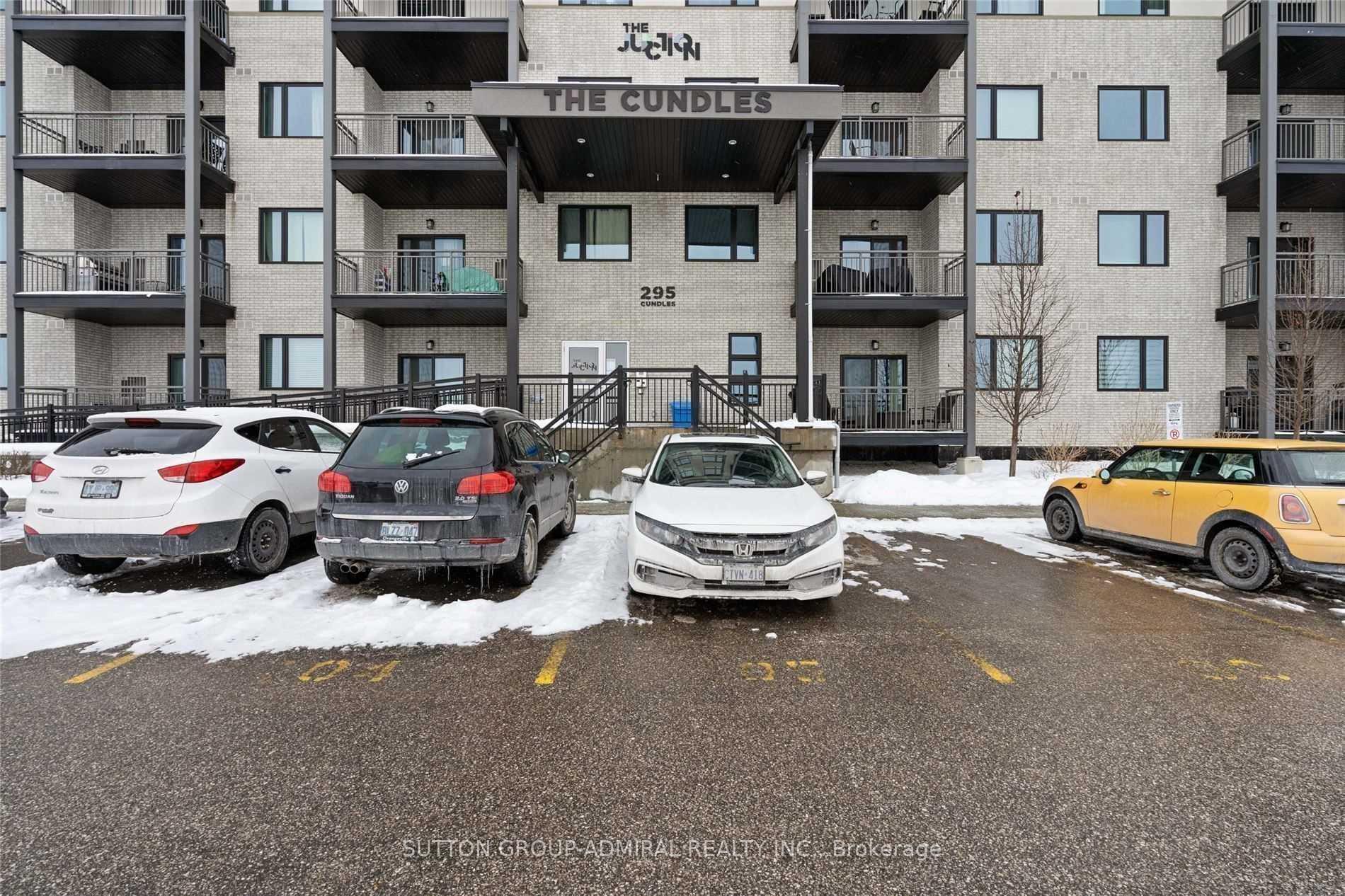 Photo 5 of Unit 301, 295 Cundles Road E, Barrie, 400 North — HOMEH