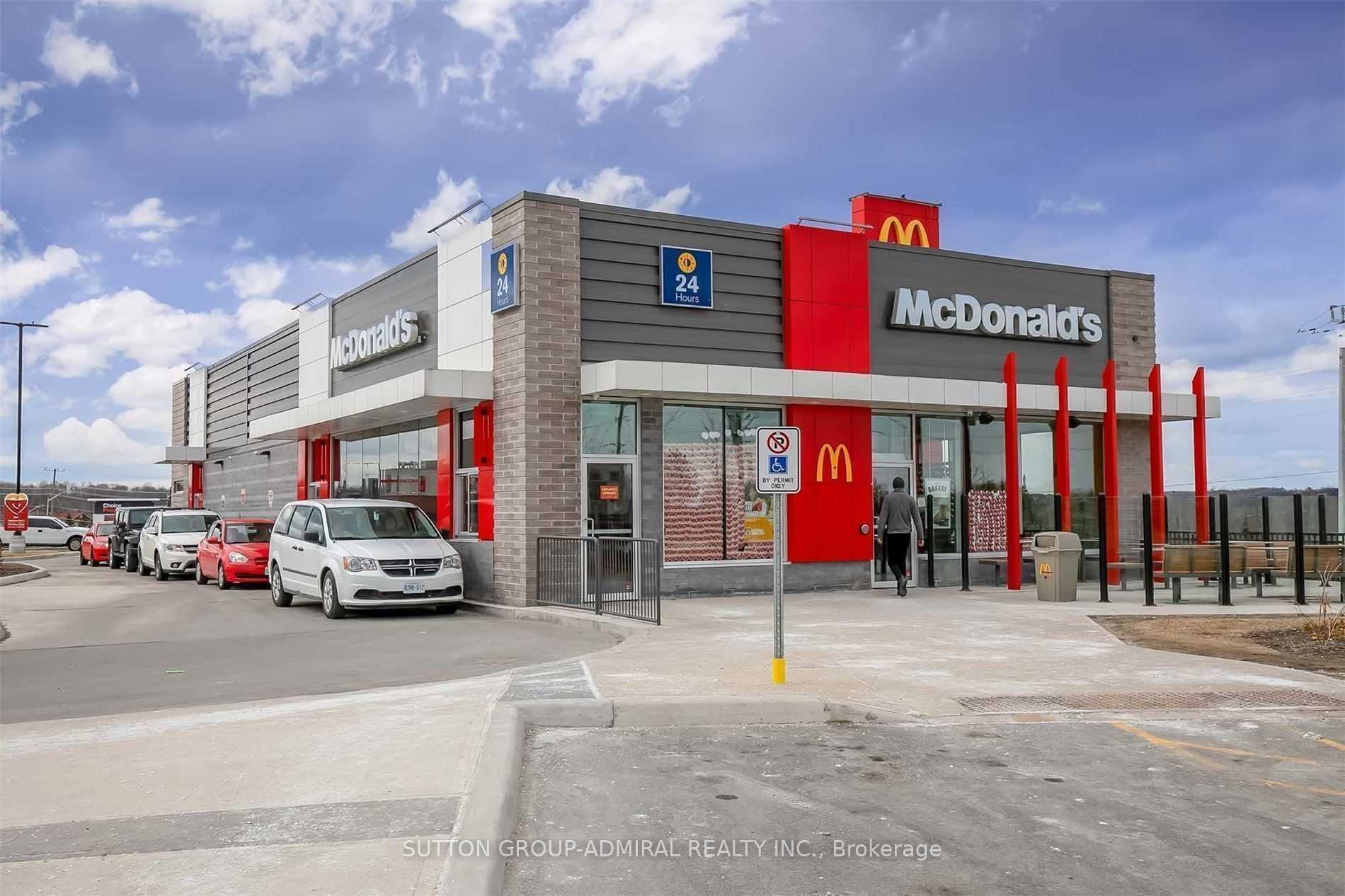Photo 43 of Unit 301, 295 Cundles Road E, Barrie, 400 North — HOMEH