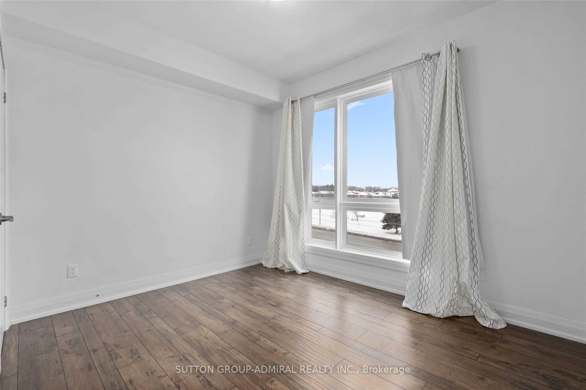 Photo 32 of Unit 301, 295 Cundles Road E, Barrie, 400 North — HOMEH