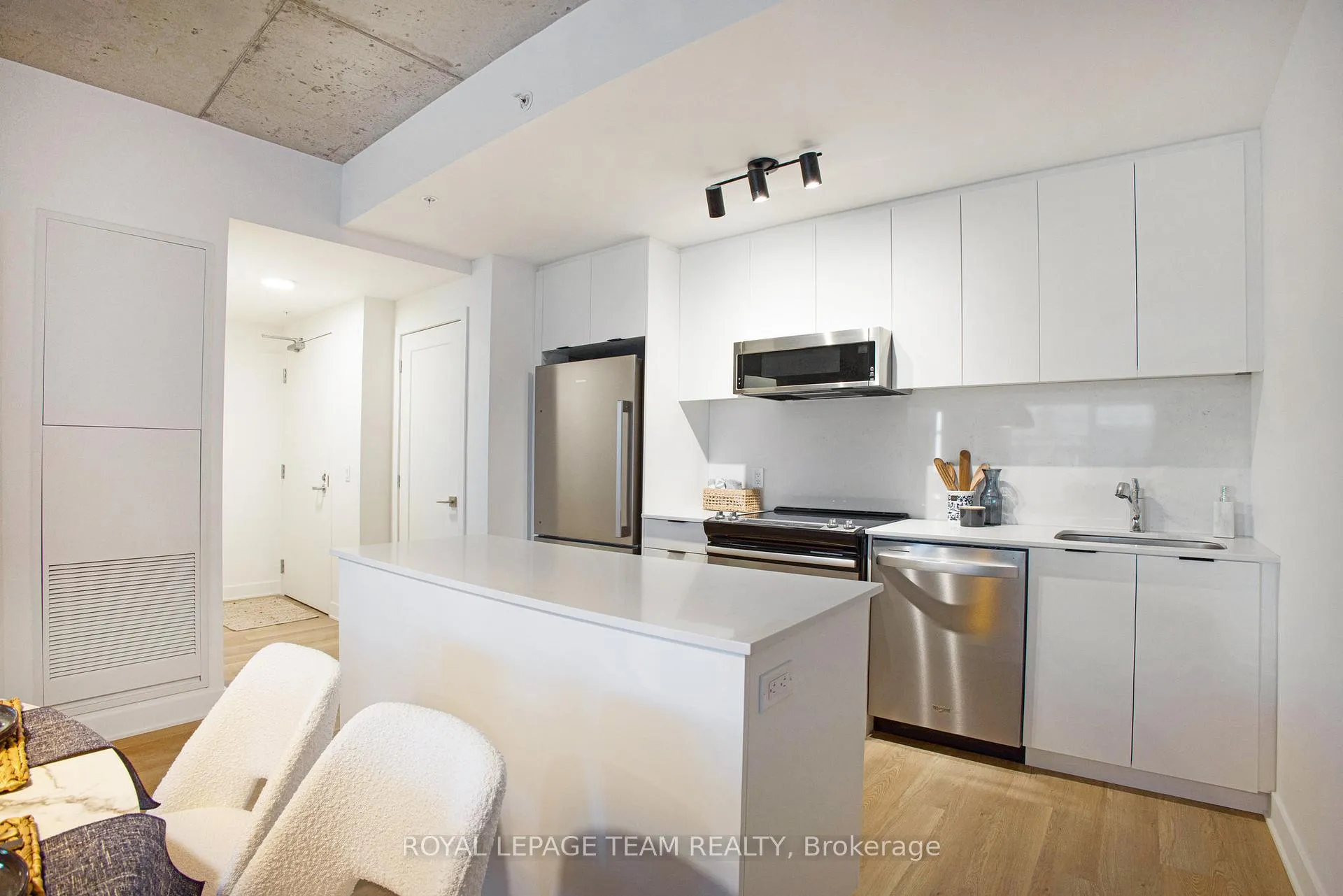 Photo 3 of Unit A206, 1655 Carling Avenue, Ottawa, Laurentianview — HOMEH
