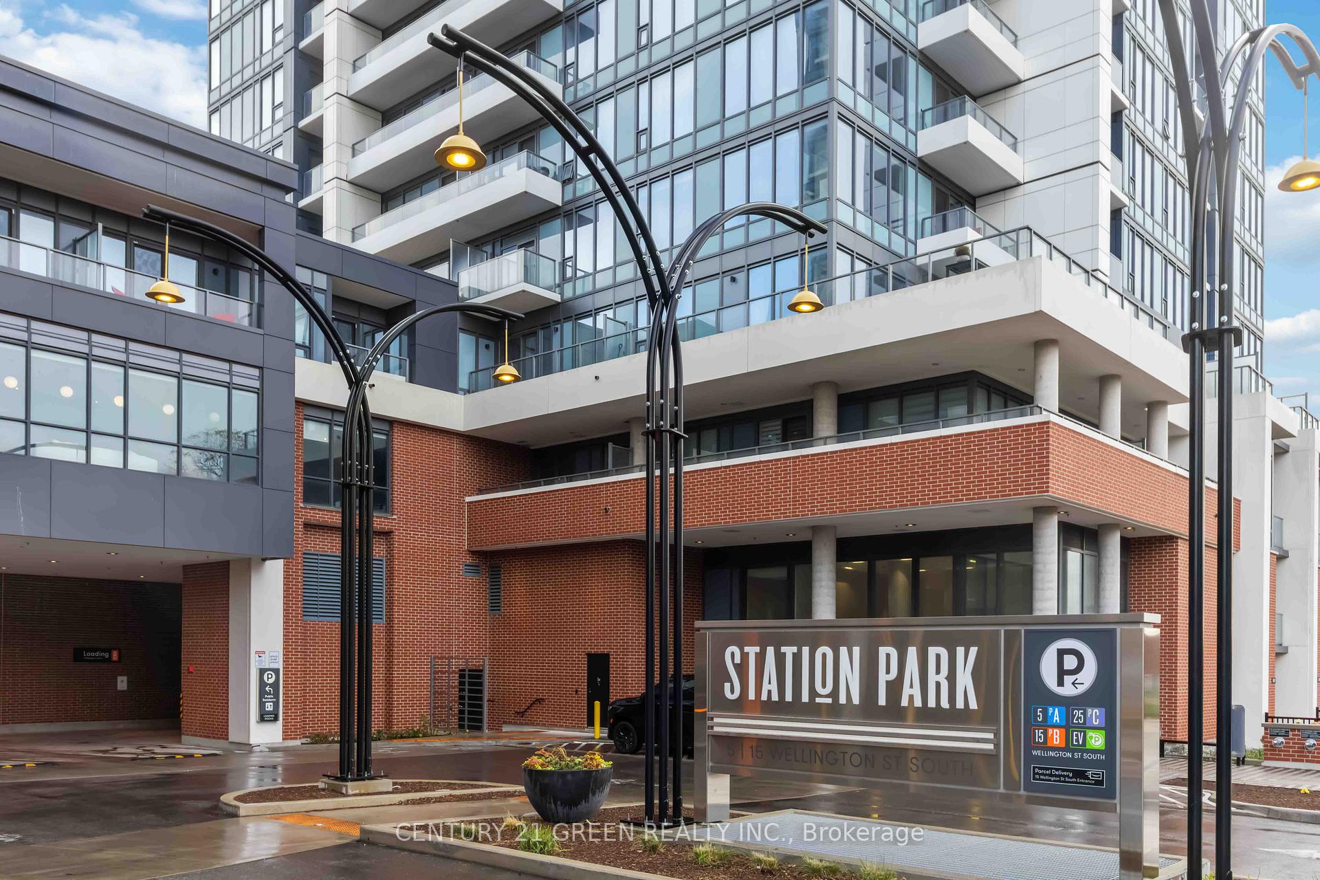 Photo 2 of Unit 408, 15 Wellington Street S, Kitchener — HOMEH
