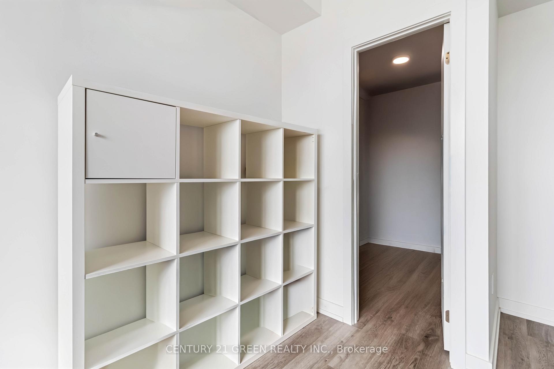 Photo 17 of Unit 408, 15 Wellington Street S, Kitchener — HOMEH