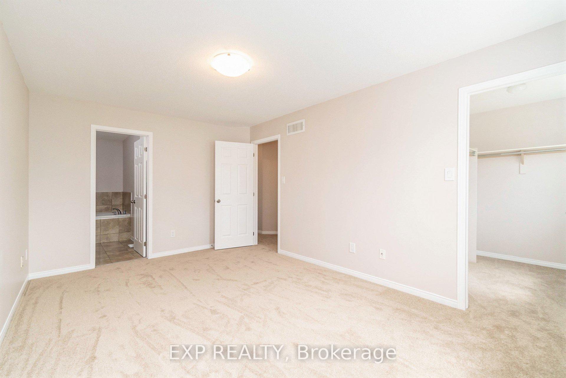 Photo 11 of 112 Braddock Private, Ottawa, Barrhaven - Stonebridge — HOMEH