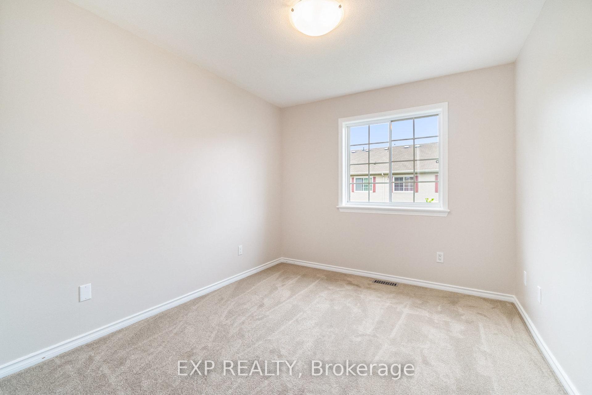 Photo 17 of 112 Braddock Private, Ottawa, Barrhaven - Stonebridge — HOMEH