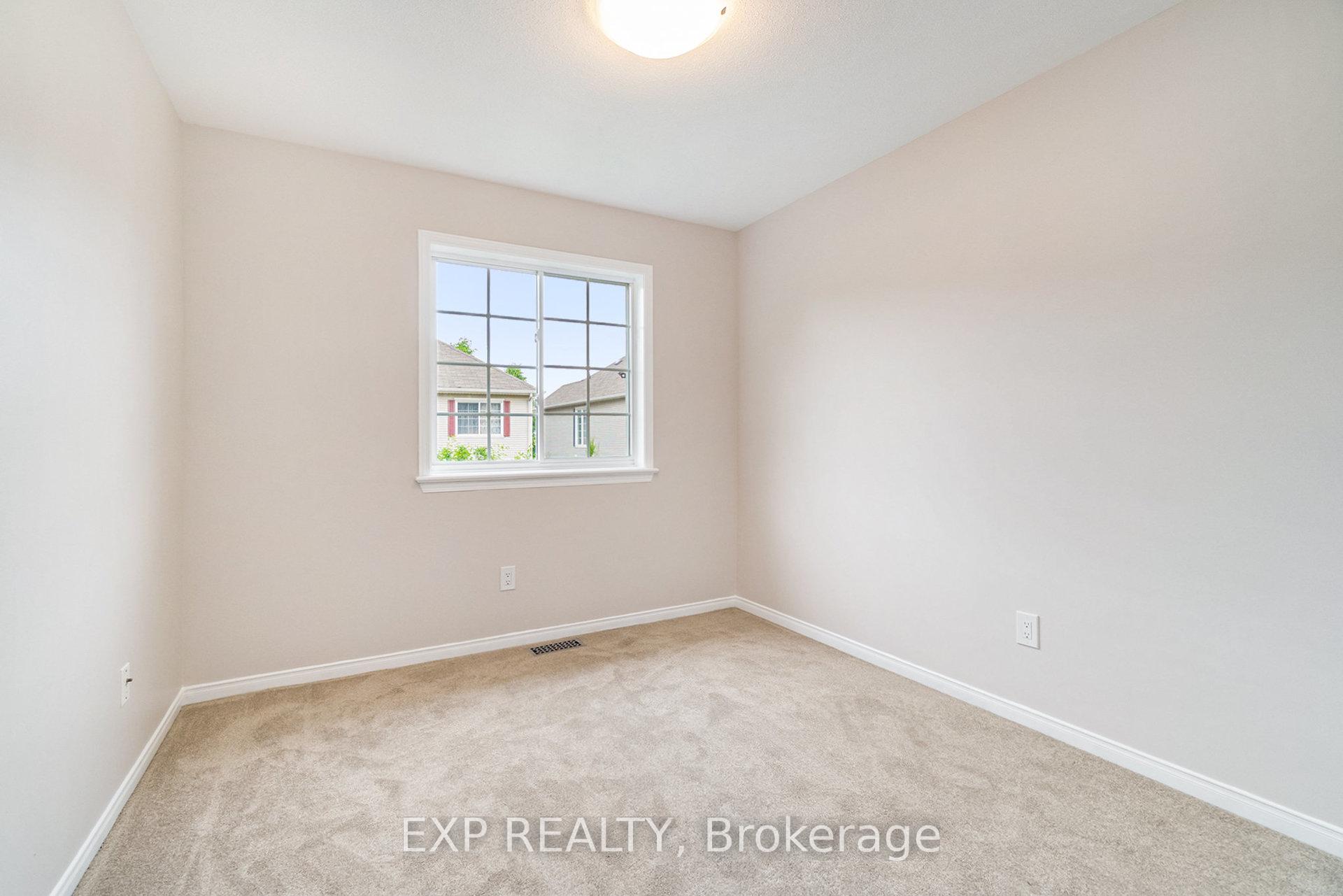 Photo 19 of 112 Braddock Private, Ottawa, Barrhaven - Stonebridge — HOMEH
