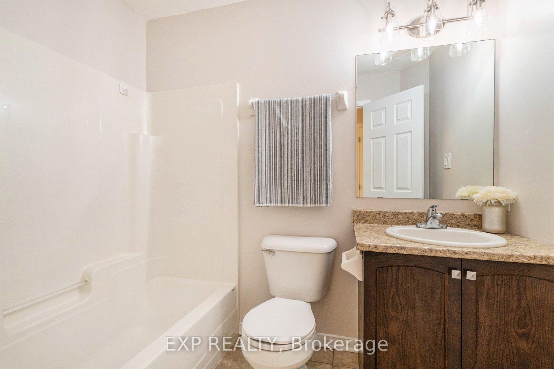 Photo 21 of 112 Braddock Private, Ottawa, Barrhaven - Stonebridge — HOMEH