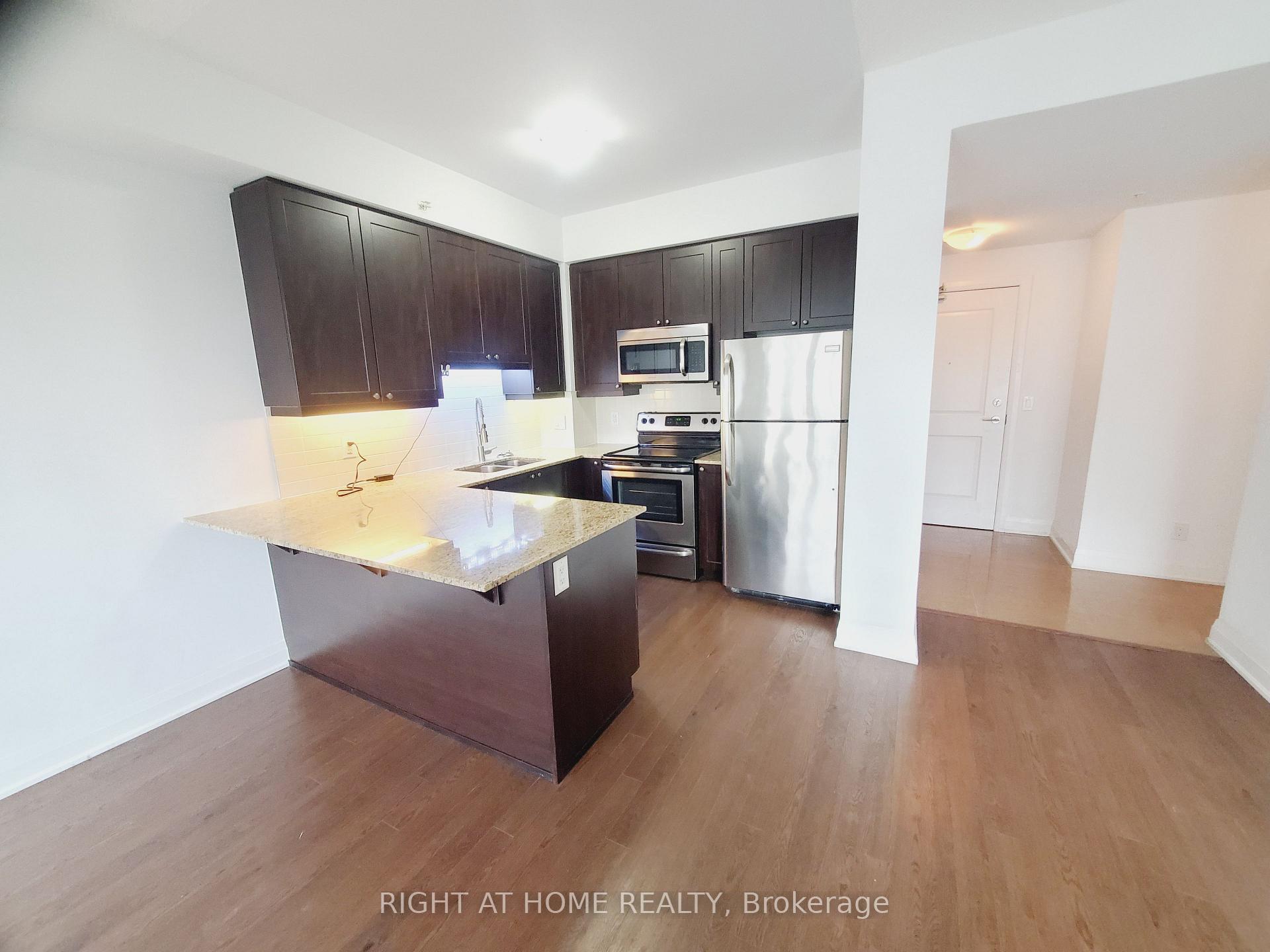 Photo 2 of Unit 416, 12 Woodstream Boulevard, Vaughan, Vaughan Grove — HOMEH