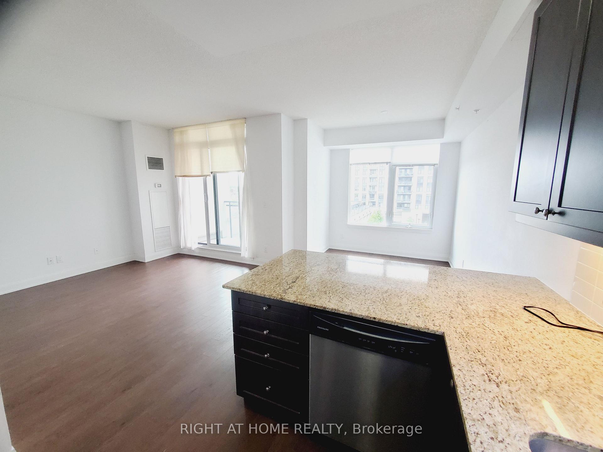 Photo 3 of Unit 416, 12 Woodstream Boulevard, Vaughan, Vaughan Grove — HOMEH