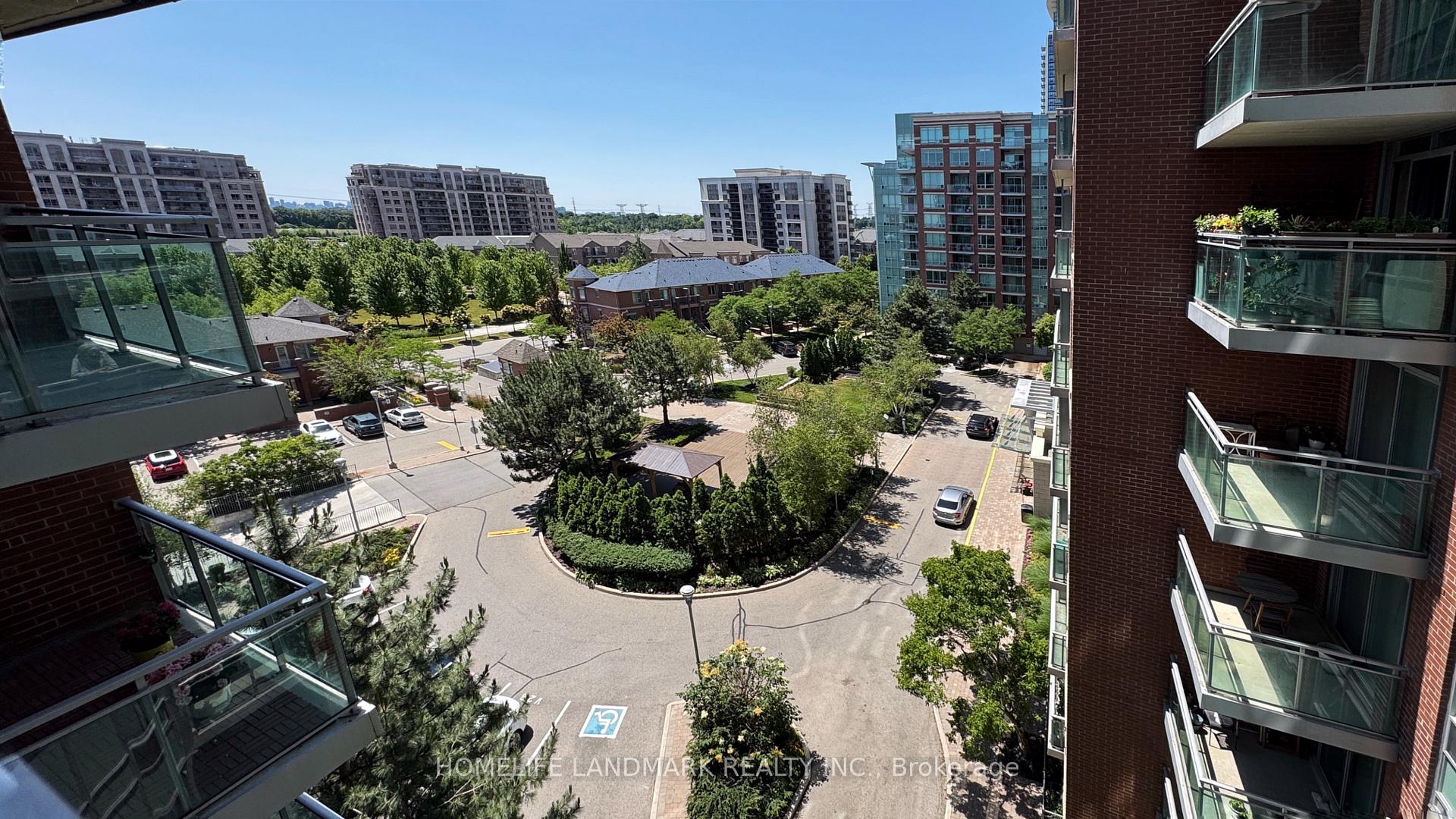 Photo 2 of Unit 826, 62 Suncrest Boulevard, Markham, Commerce Valley — HOMEH