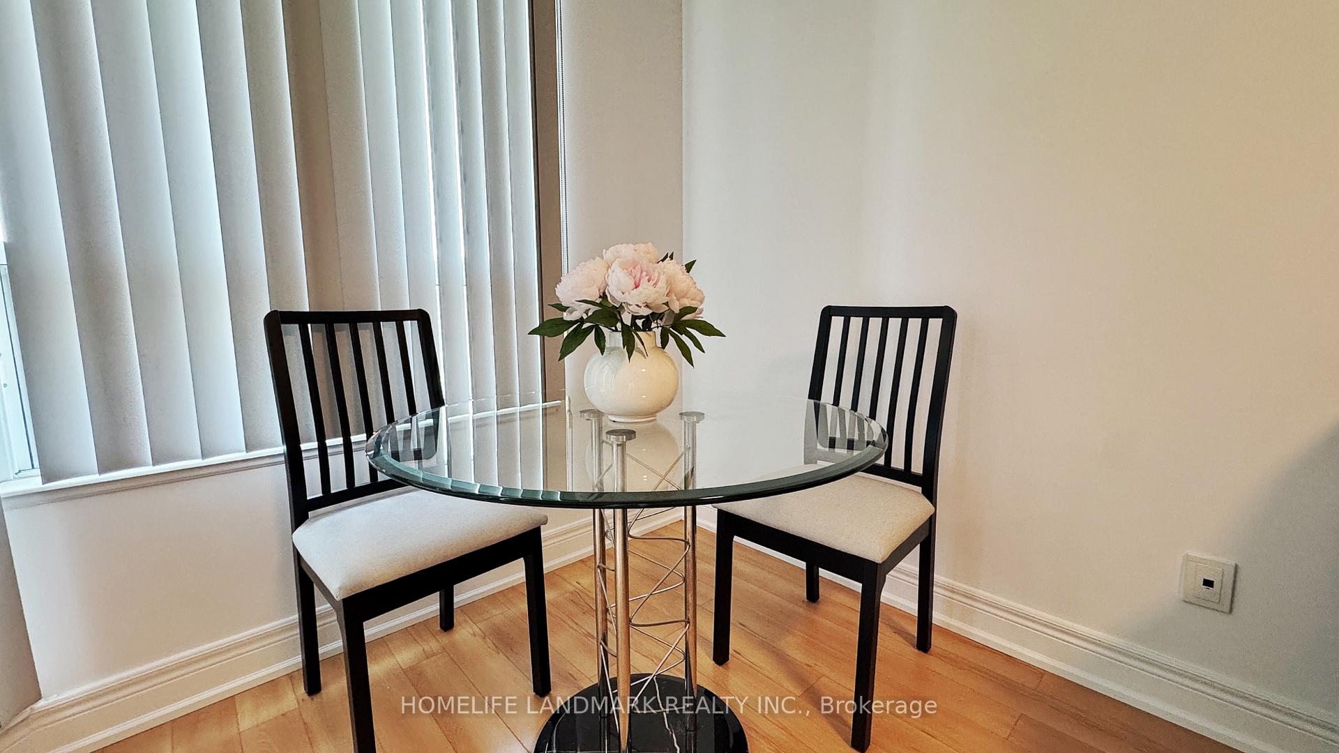 Photo 6 of Unit 826, 62 Suncrest Boulevard, Markham, Commerce Valley — HOMEH