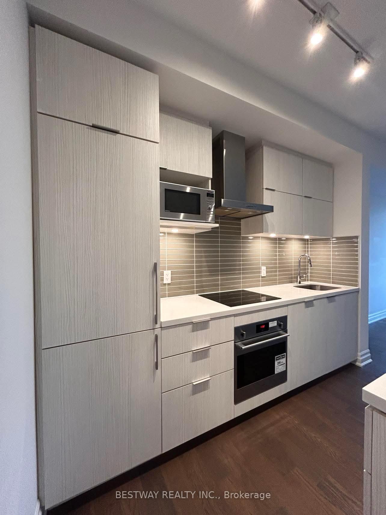 Photo 5 of Unit 307, 8 Rouge Valley Drive W, Markham, Unionville — HOMEH