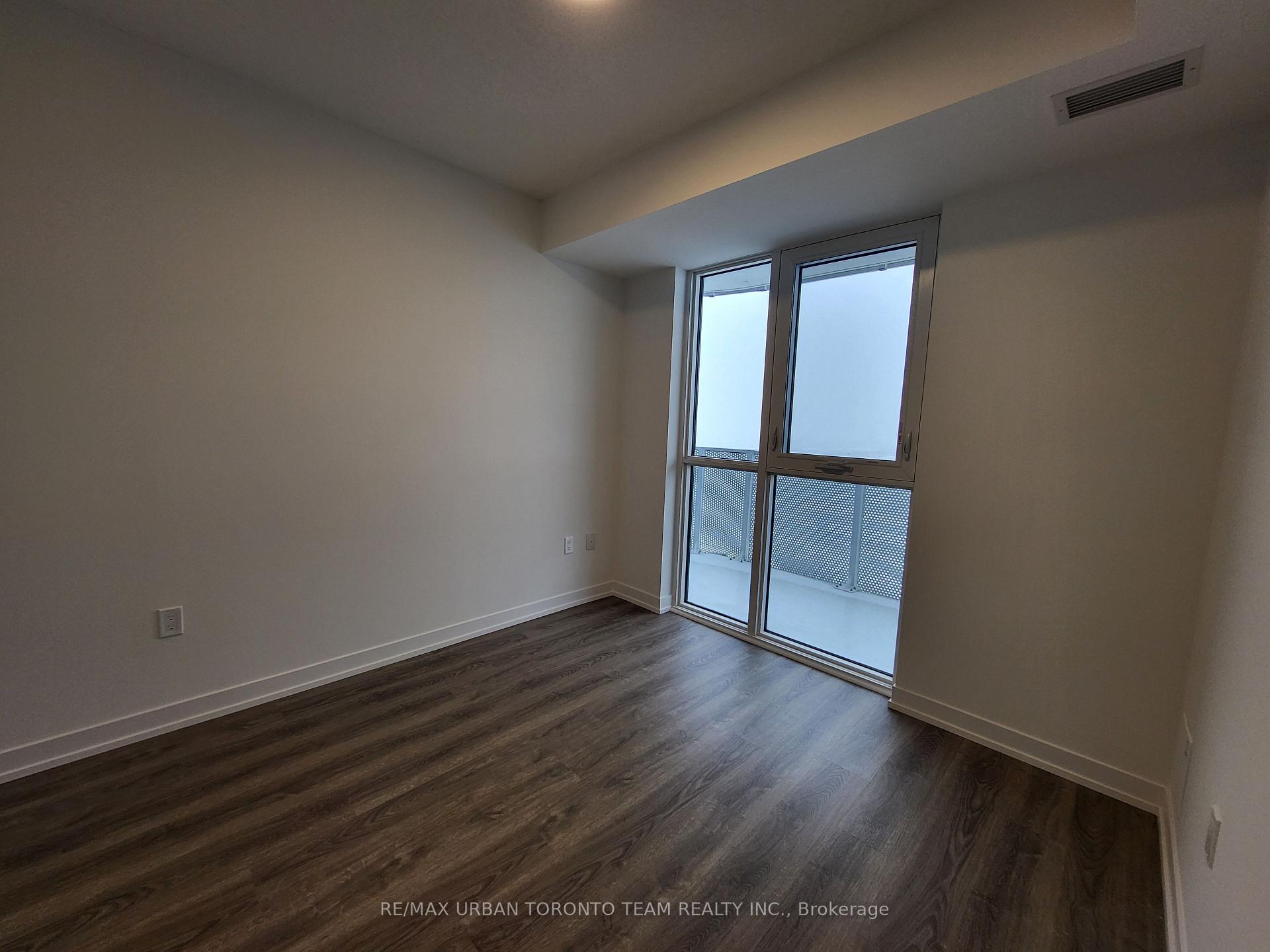 Photo 6 of Unit 3707, 195 Commerce Street, Vaughan, Vaughan Corporate Centre — HOMEH