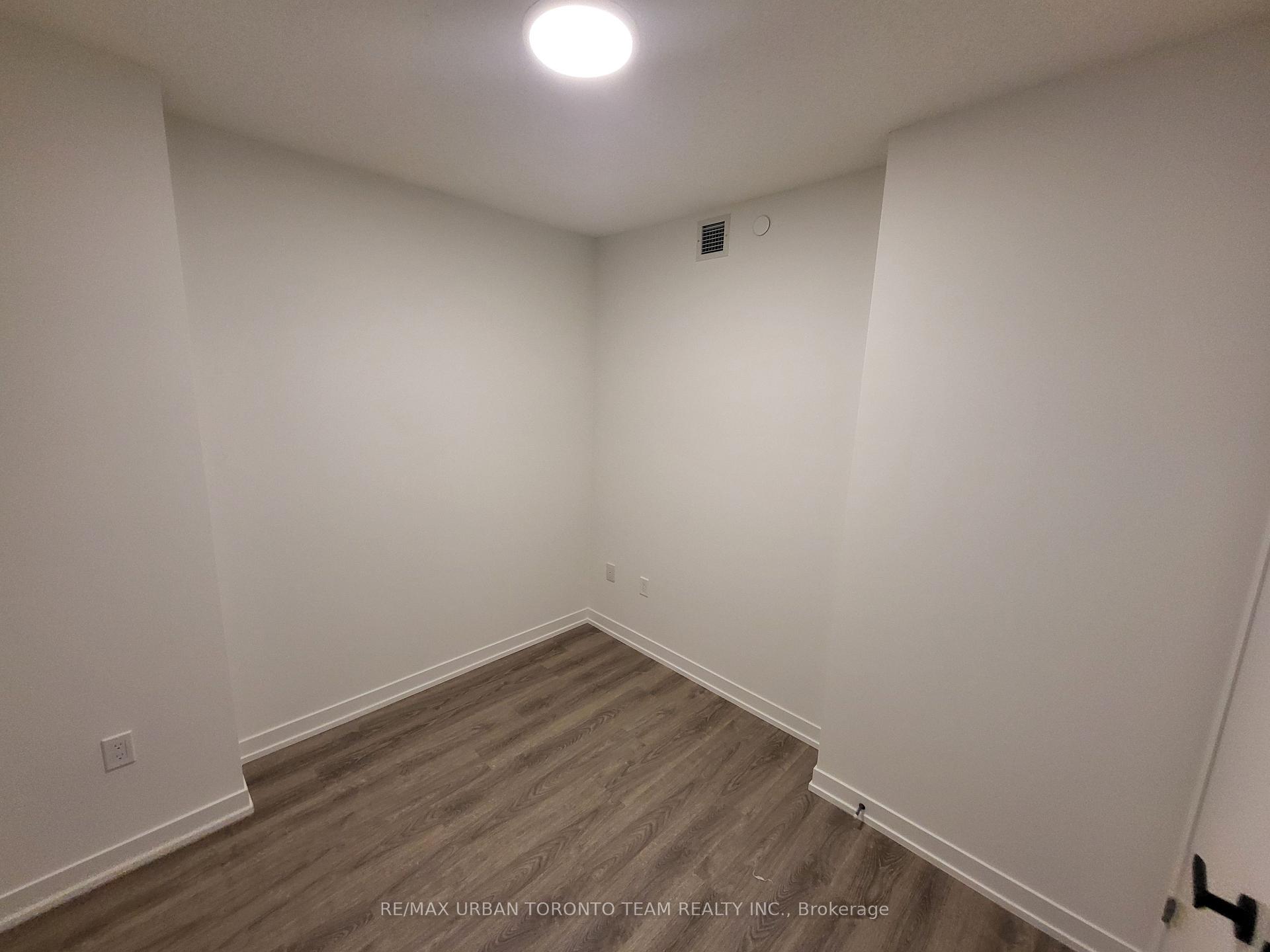Photo 12 of Unit 3707, 195 Commerce Street, Vaughan, Vaughan Corporate Centre — HOMEH