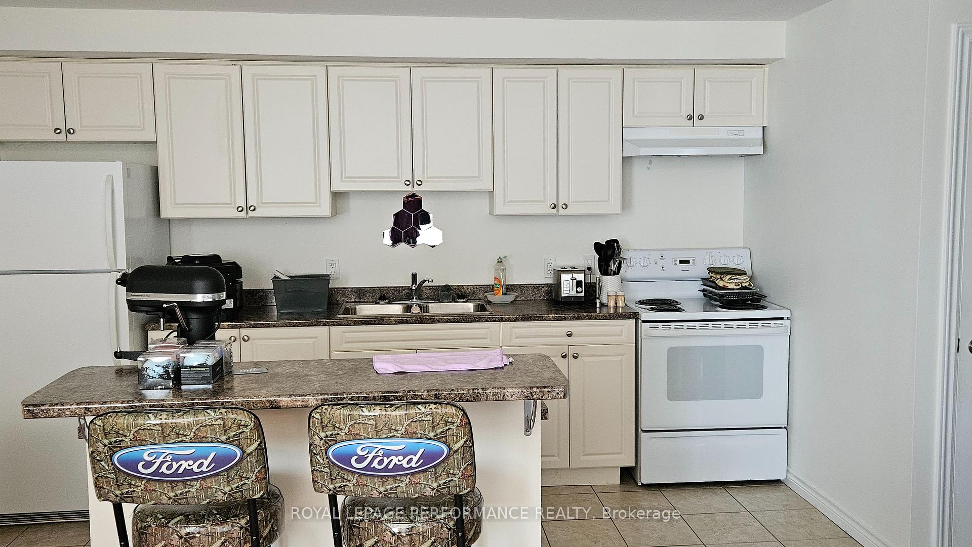 Photo 9 of Unit C, 40 Second Street, Cornwall — HOMEH