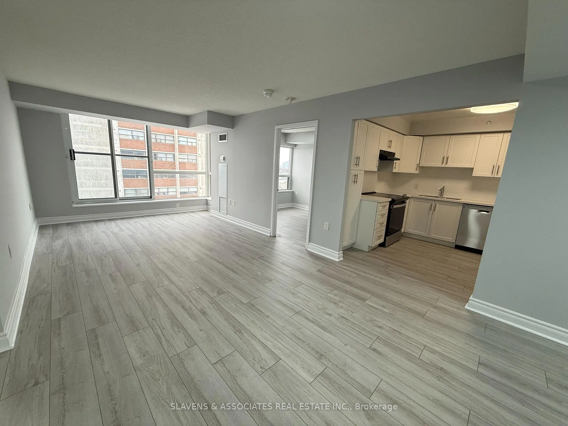 Photo 3 of Unit 205, 2 Neptune Drive, Toronto, Englemount-Lawrence — HOMEH