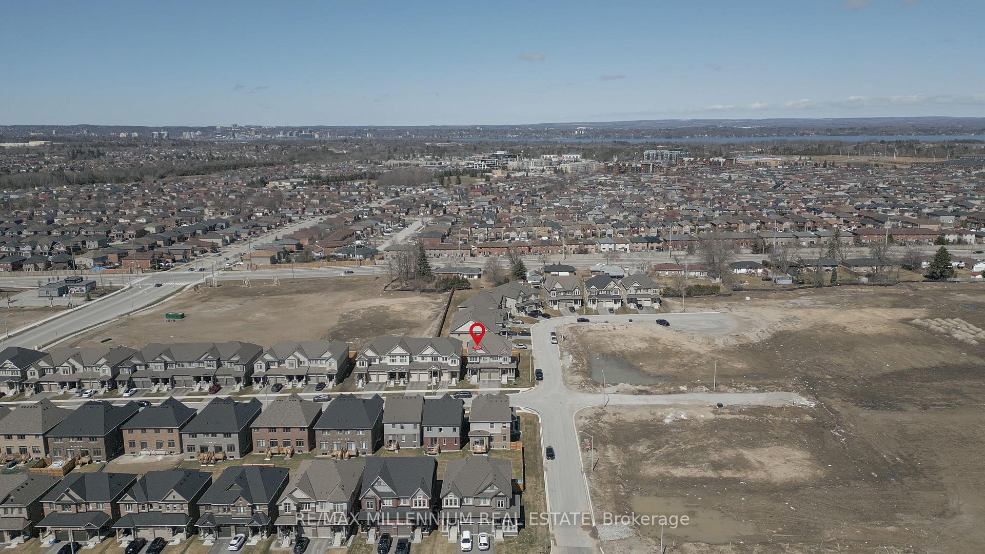 Photo 3 of 111 Sagewood Avenue, Barrie, Painswick South — HOMEH