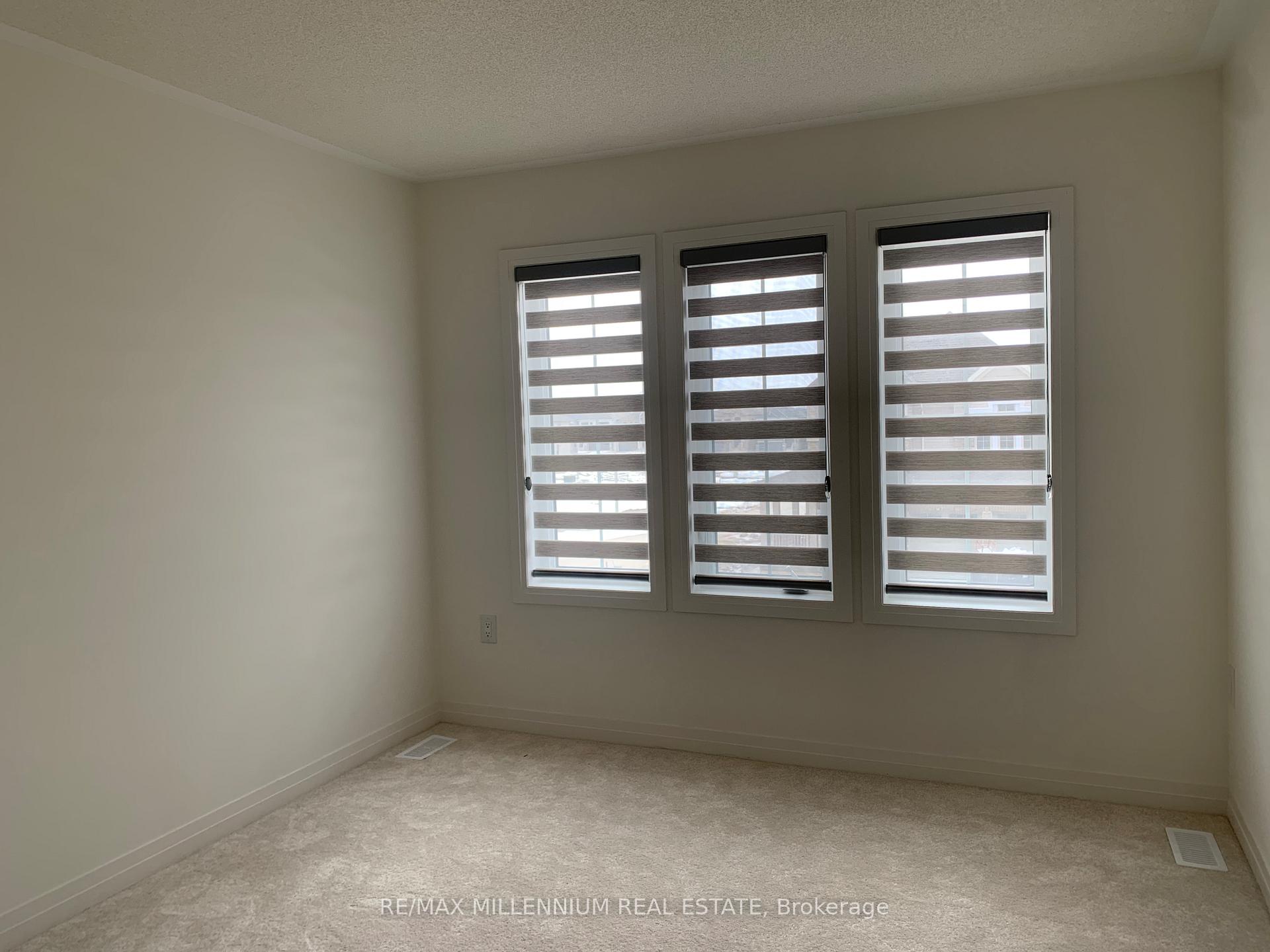 Photo 12 of 111 Sagewood Avenue, Barrie, Painswick South — HOMEH