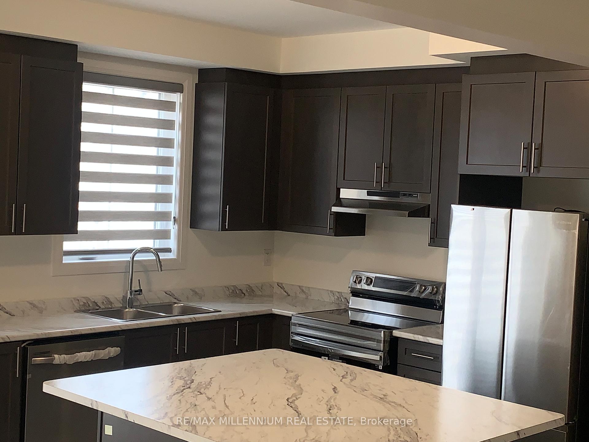 Photo 18 of 111 Sagewood Avenue, Barrie, Painswick South — HOMEH