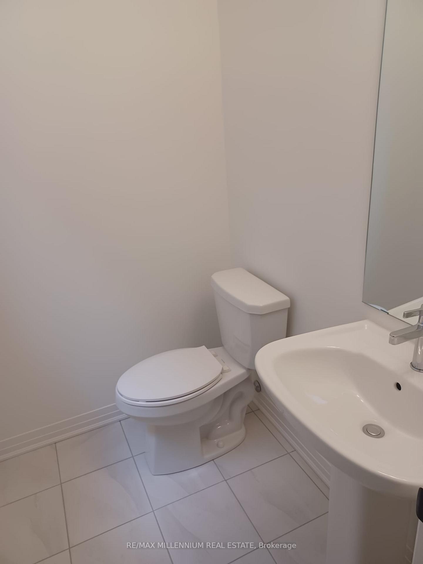 Photo 19 of 111 Sagewood Avenue, Barrie, Painswick South — HOMEH