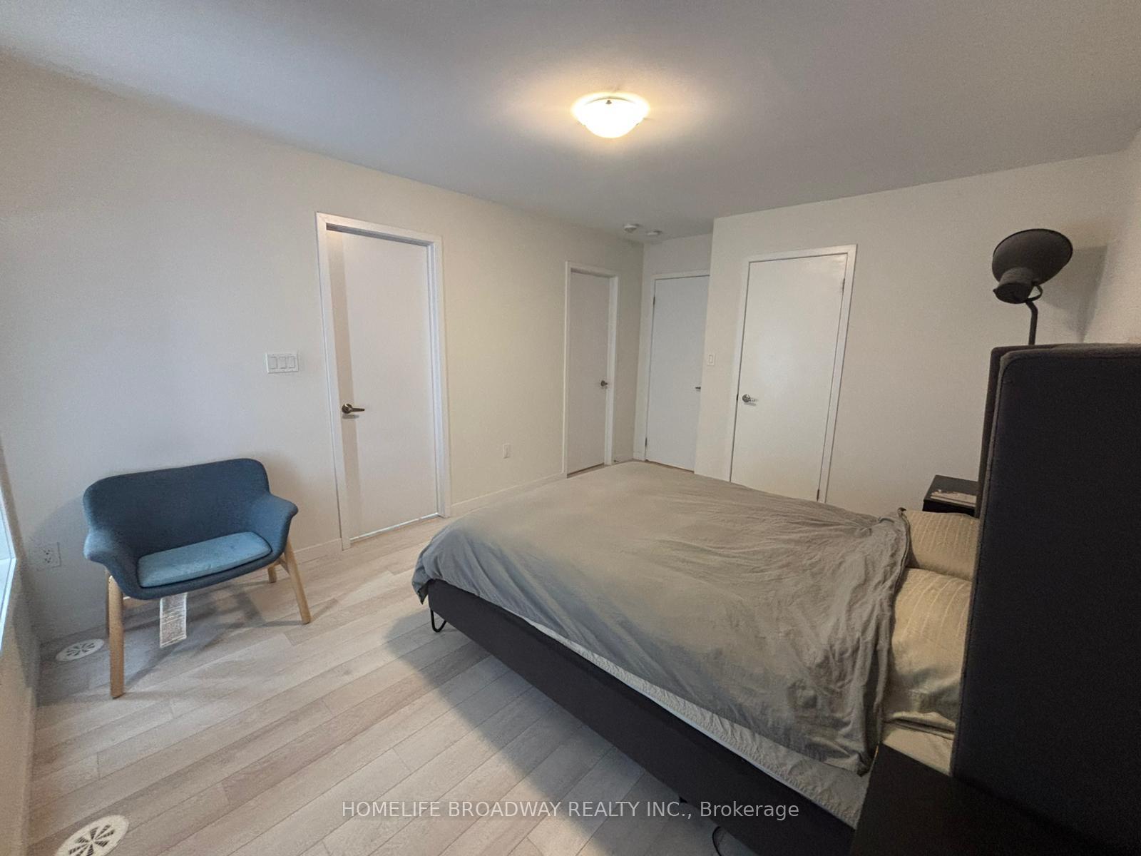 Photo 18 of Unit 33, 26 Seacoasts Circle, Vaughan, Maple — HOMEH