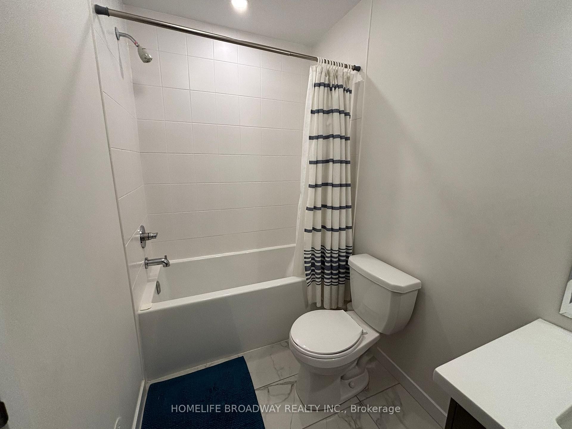 Photo 22 of Unit 33, 26 Seacoasts Circle, Vaughan, Maple — HOMEH