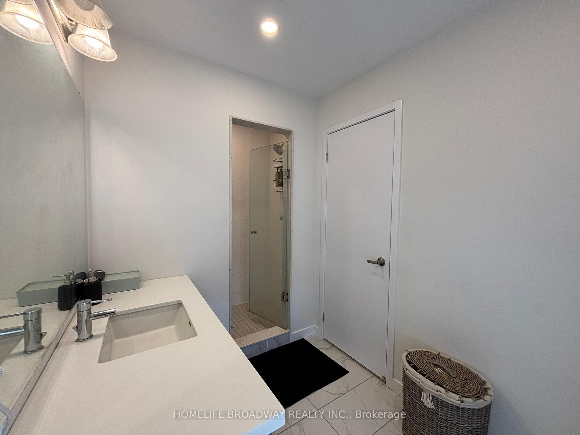 Photo 23 of Unit 33, 26 Seacoasts Circle, Vaughan, Maple — HOMEH