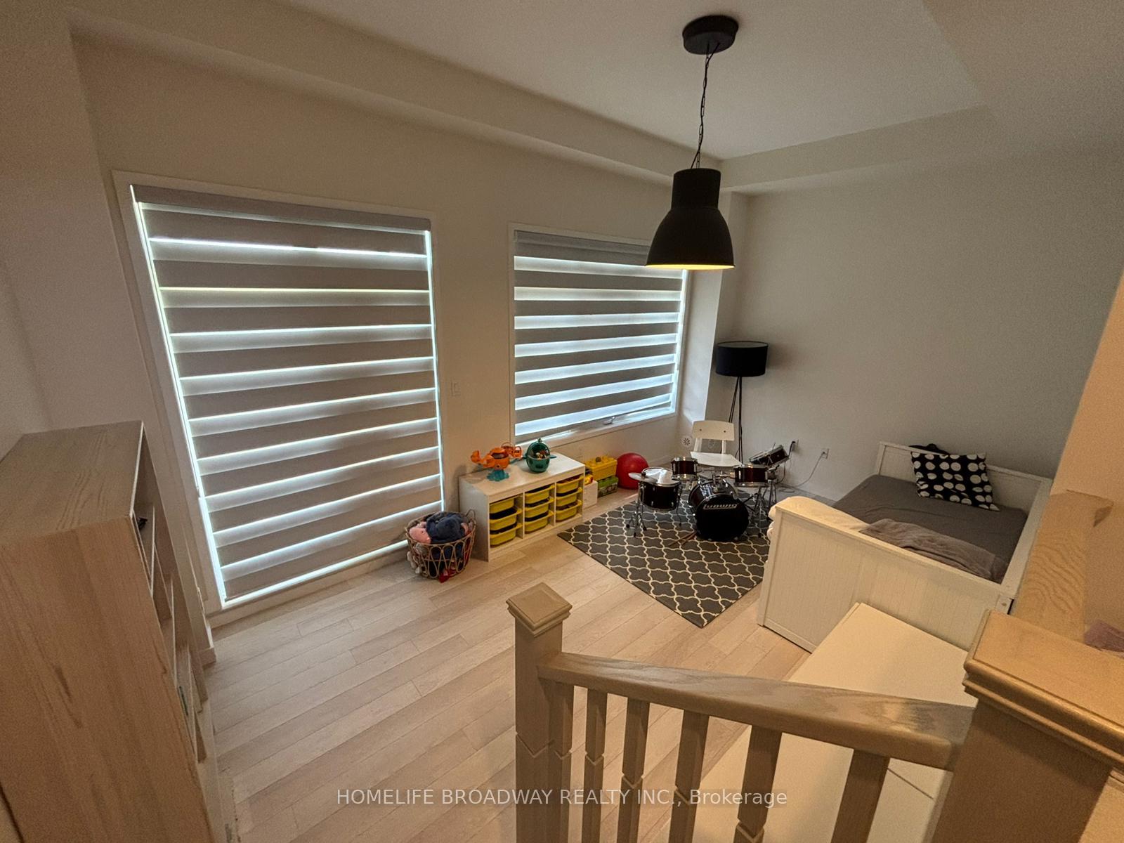 Photo 29 of Unit 33, 26 Seacoasts Circle, Vaughan, Maple — HOMEH