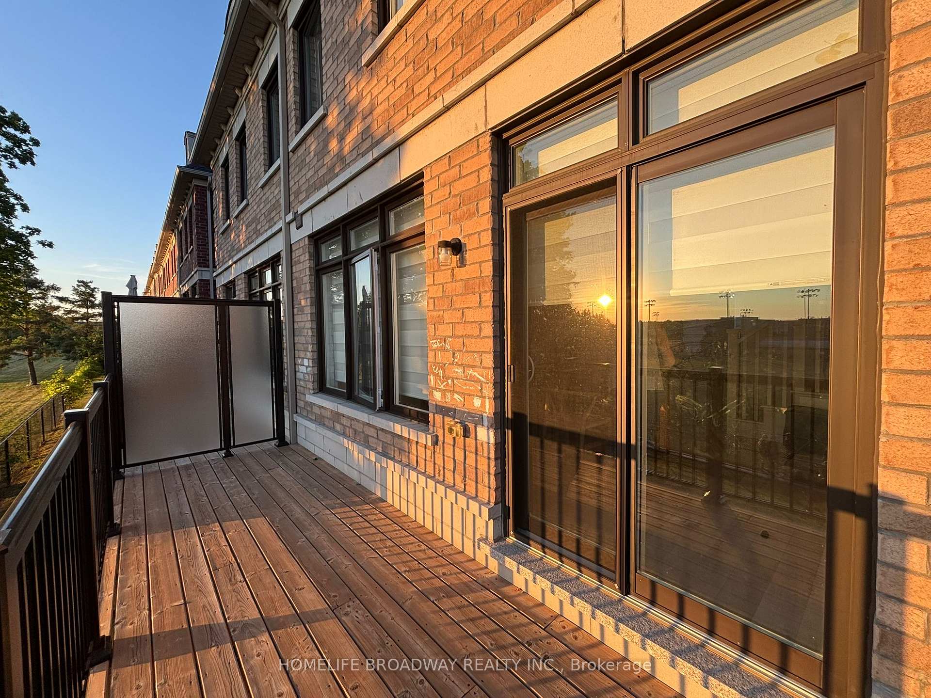 Photo 31 of Unit 33, 26 Seacoasts Circle, Vaughan, Maple — HOMEH