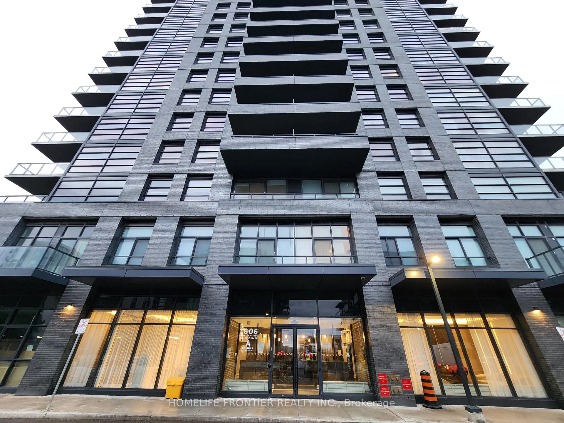 Front of Unit 902 A, 1606 Charles Street